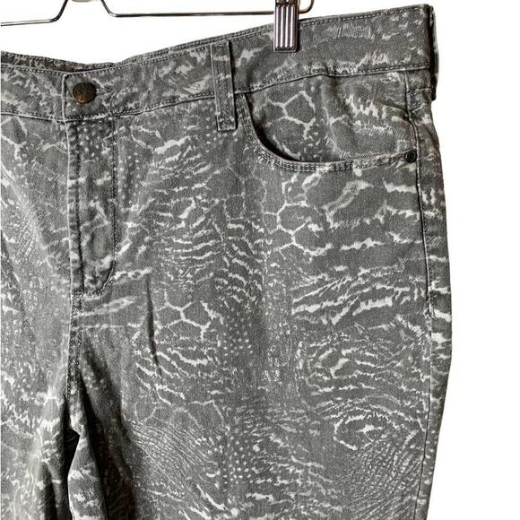 NYDJ Plus Size 22W Gray Animal Printed Stretch Denim High Waist Skinny Jeans - Picture 3 of 9